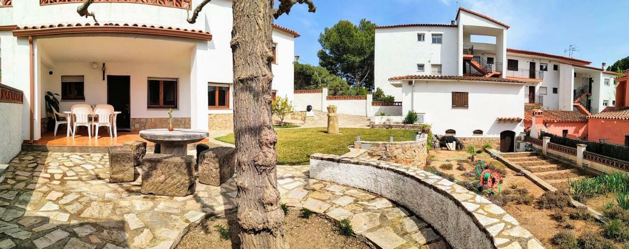Vacay Apartamento Montgo, Agradable Jardin! En Costa Brava L'Escala! Luaran gambar