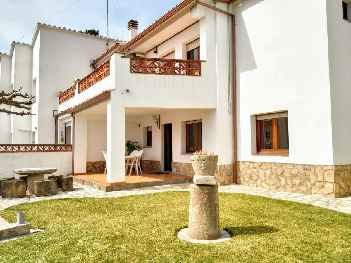 Vacay Apartamento Montgo, Agradable Jardin! En Costa Brava L'Escala! Luaran gambar